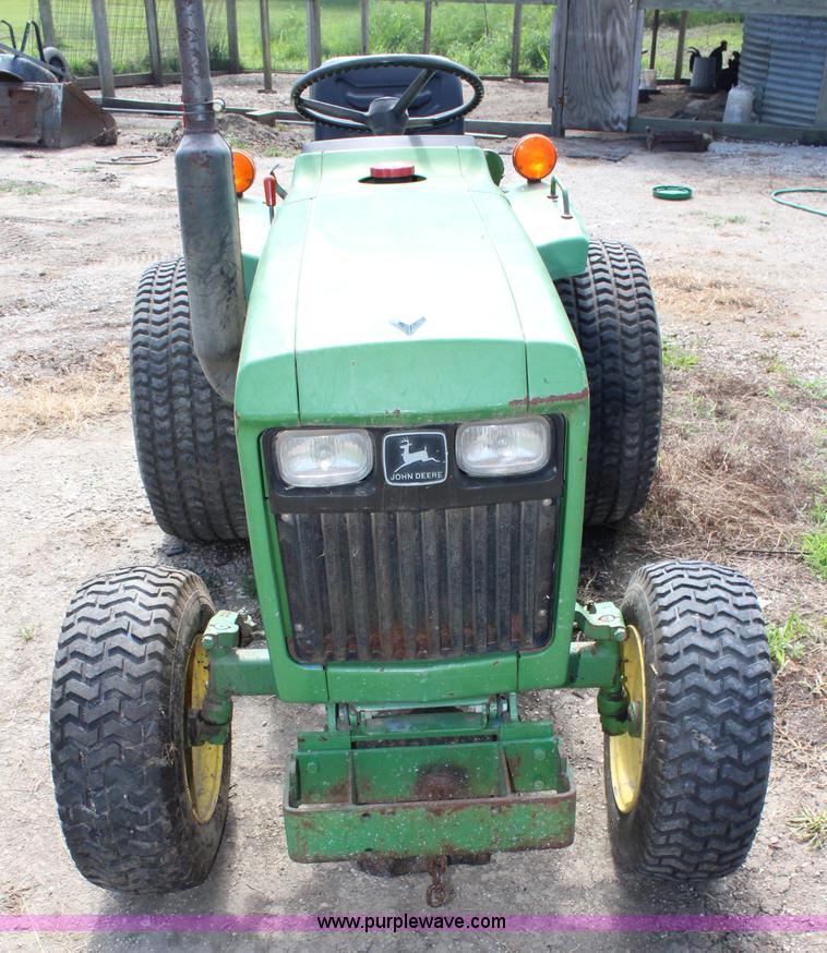 image for item J5891 John Deere 650 utility tractor