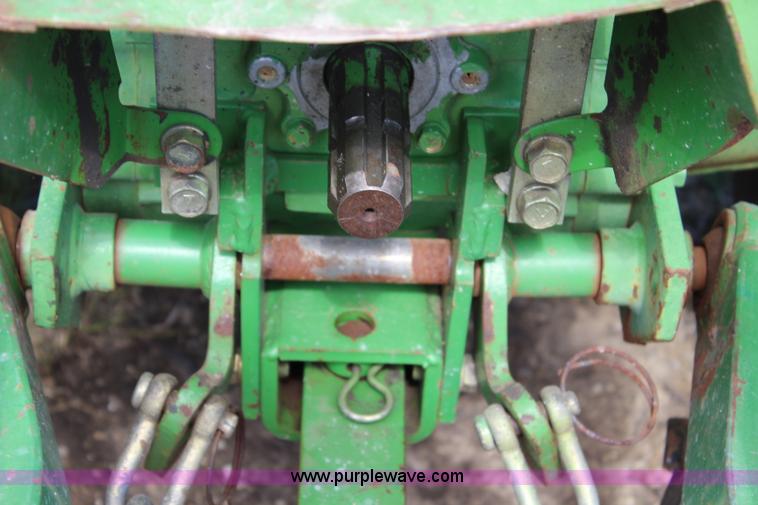 image for item J5891 John Deere 650 utility tractor