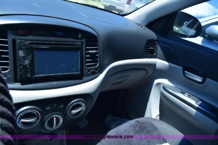 image for item J6602 2008 Hyundai Accent SE