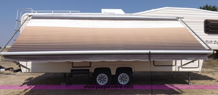 image for item J6940 1988 Ex-Cel Knoble Esquire camper