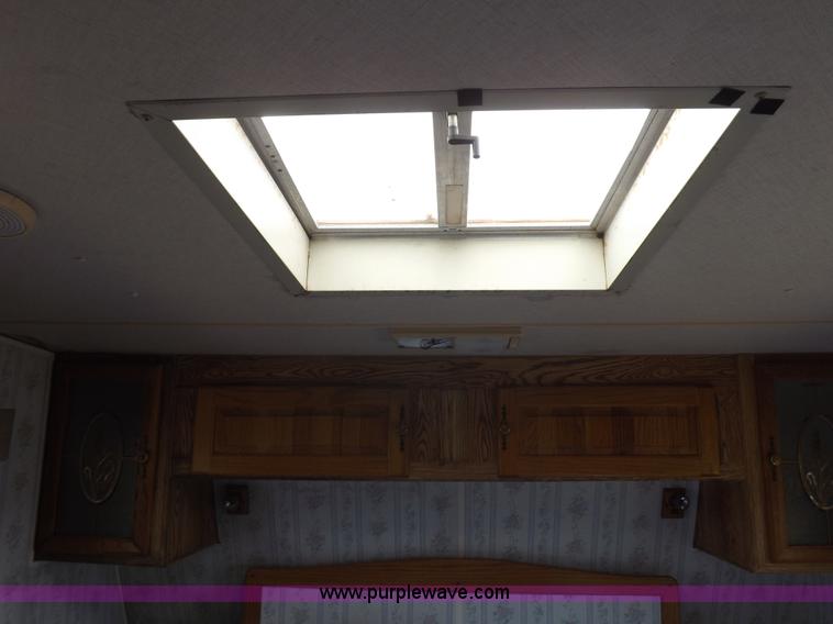 image for item J6940 1988 Ex-Cel Knoble Esquire camper