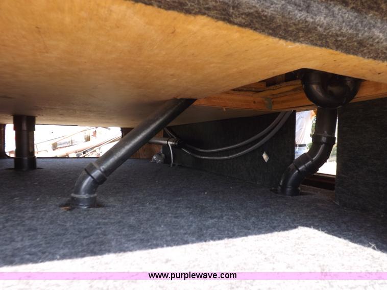 image for item J6940 1988 Ex-Cel Knoble Esquire camper