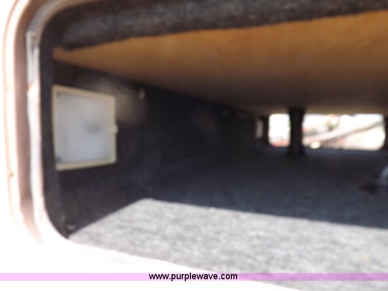 image for item J6940 1988 Ex-Cel Knoble Esquire camper