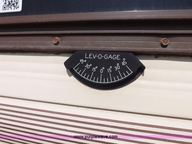 image for item J6940 1988 Ex-Cel Knoble Esquire camper