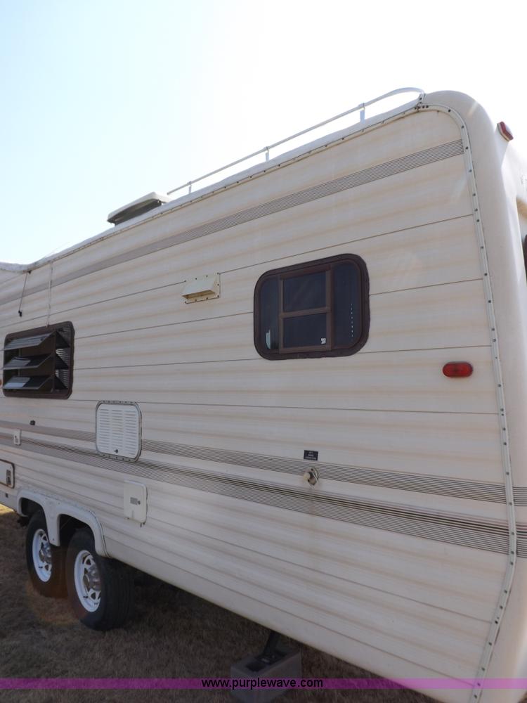 image for item J6940 1988 Ex-Cel Knoble Esquire camper