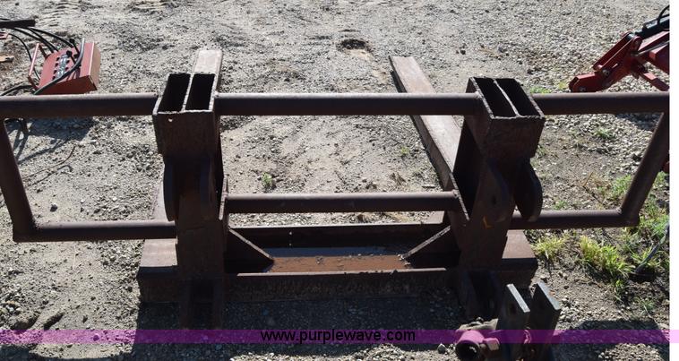 image for item J7841 Loader forks