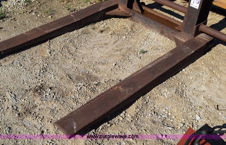 image for item J7841 Loader forks
