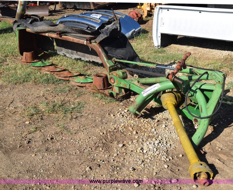 image for item J7842 John Deere disc mower