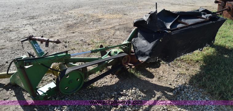 image for item J7842 John Deere disc mower