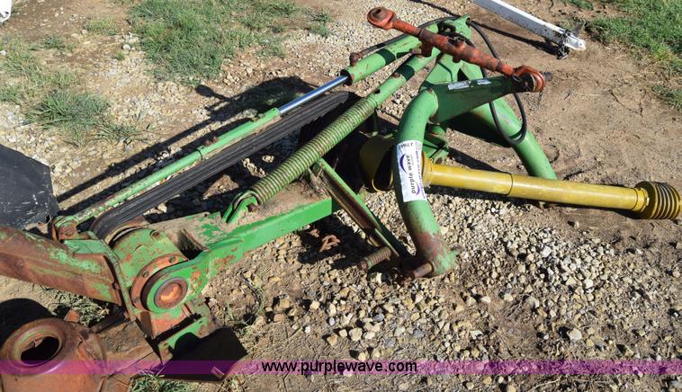 image for item J7842 John Deere disc mower