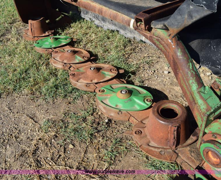 image for item J7842 John Deere disc mower