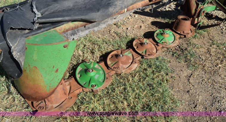 image for item J7842 John Deere disc mower