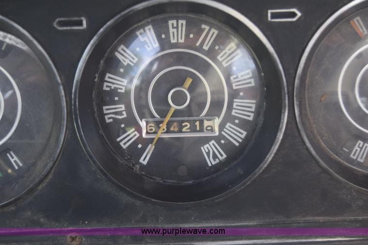 image for item J7878 1974 Jeep J10 pickup truck