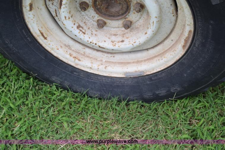 image for item J7878 1974 Jeep J10 pickup truck