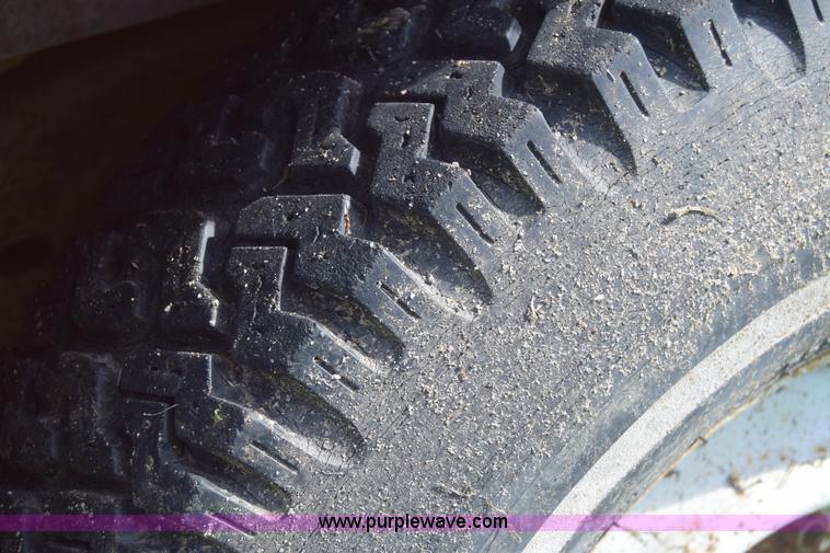image for item J7878 1974 Jeep J10 pickup truck
