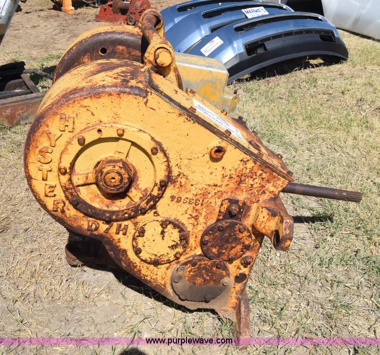 image for item J7942 Hyster D7H dozer winch