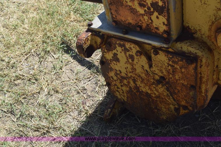 image for item J7942 Hyster D7H dozer winch