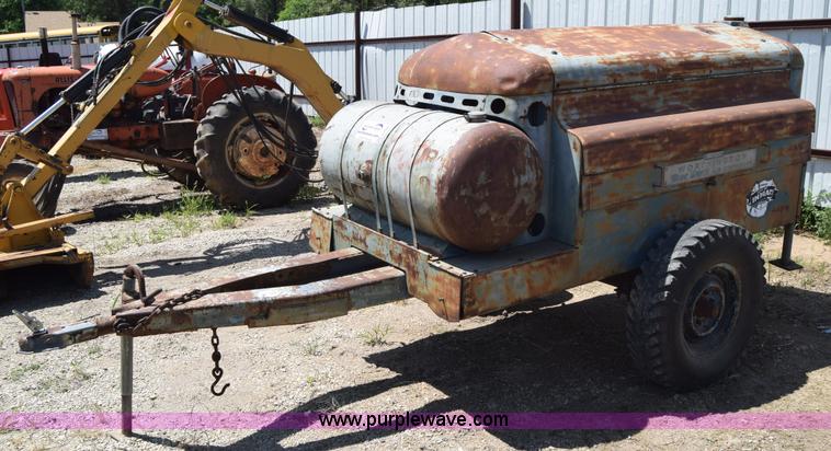 image for item J7943 Worthington air compressor