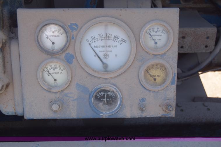 image for item J7943 Worthington air compressor