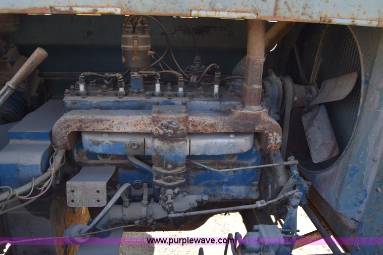 image for item J7943 Worthington air compressor