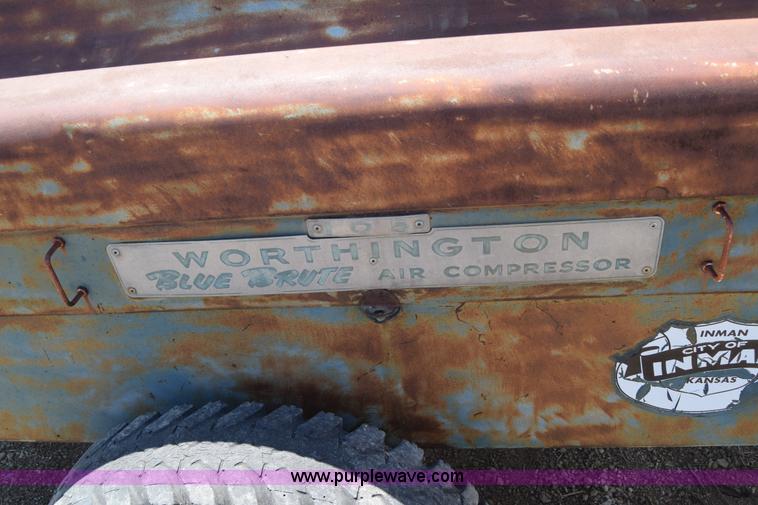 image for item J7943 Worthington air compressor