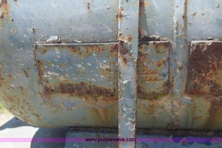 image for item J7943 Worthington air compressor