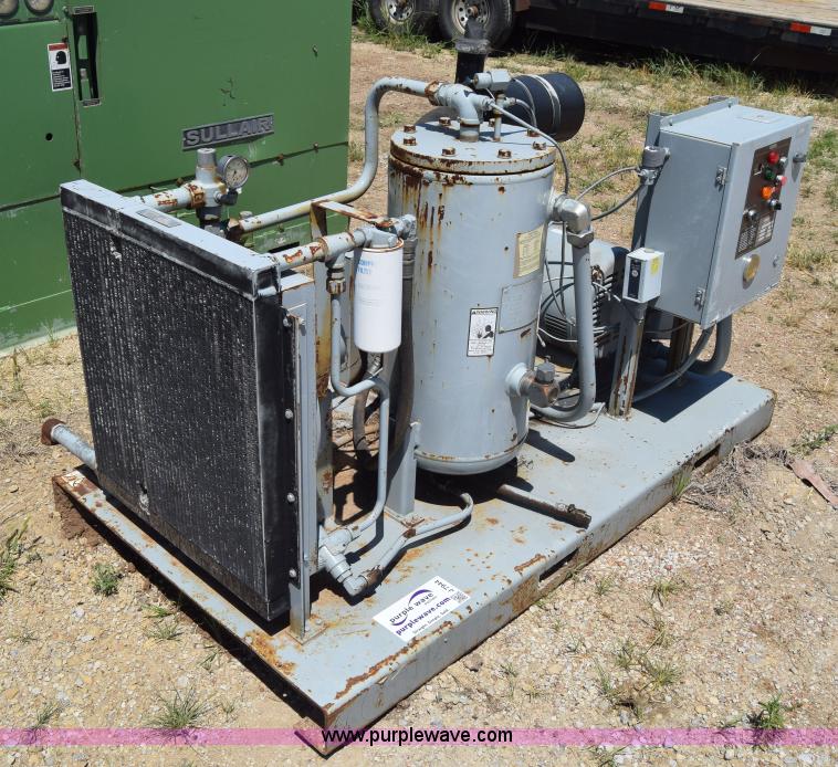 image for item J7944 API air compressor