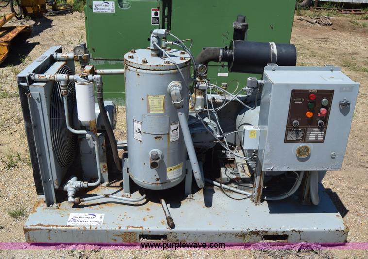 image for item J7944 API air compressor