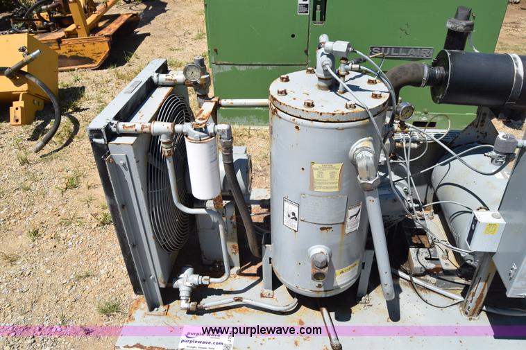 image for item J7944 API air compressor