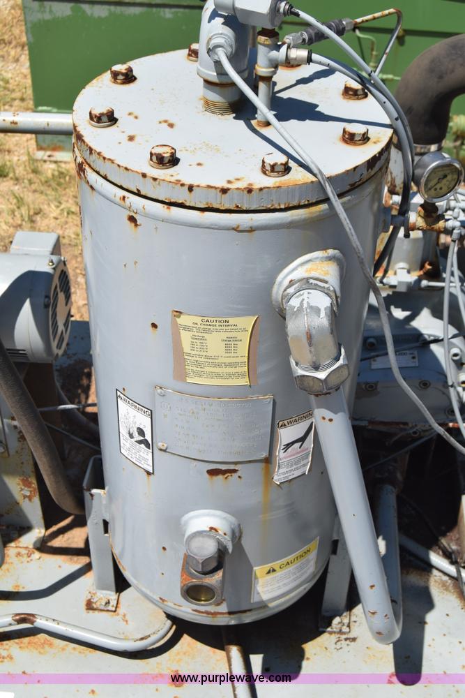 image for item J7944 API air compressor