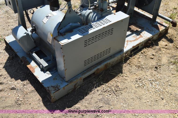 image for item J7944 API air compressor