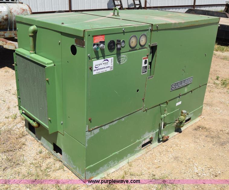 image for item J7945 Sullair air compressor