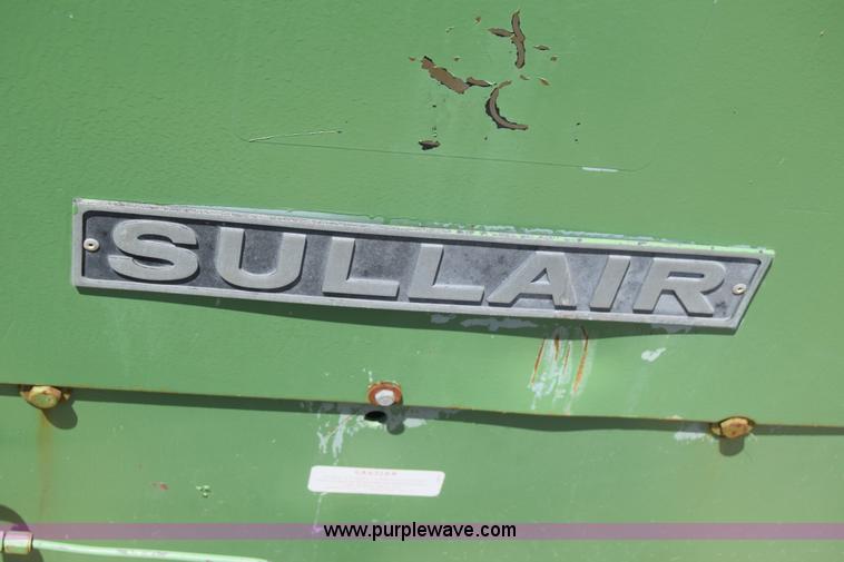image for item J7945 Sullair air compressor