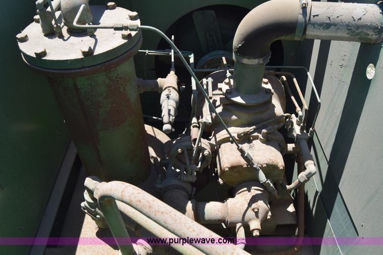 image for item J7945 Sullair air compressor