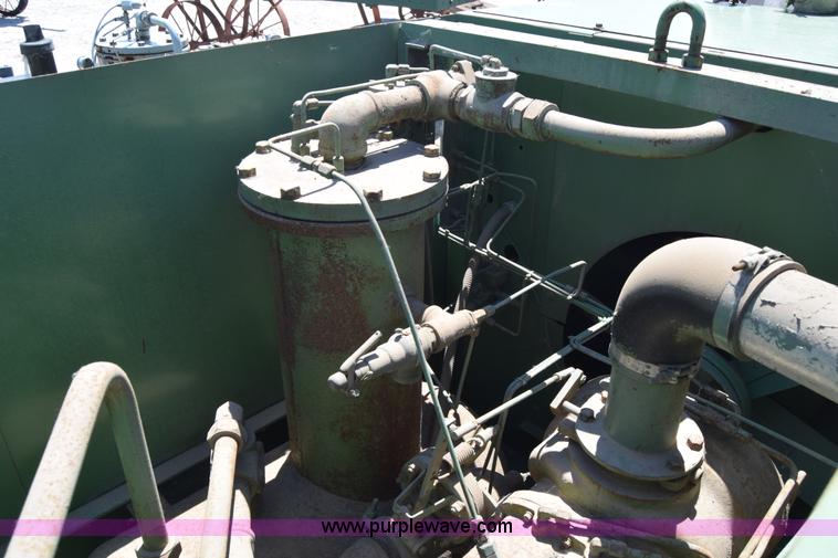 image for item J7945 Sullair air compressor