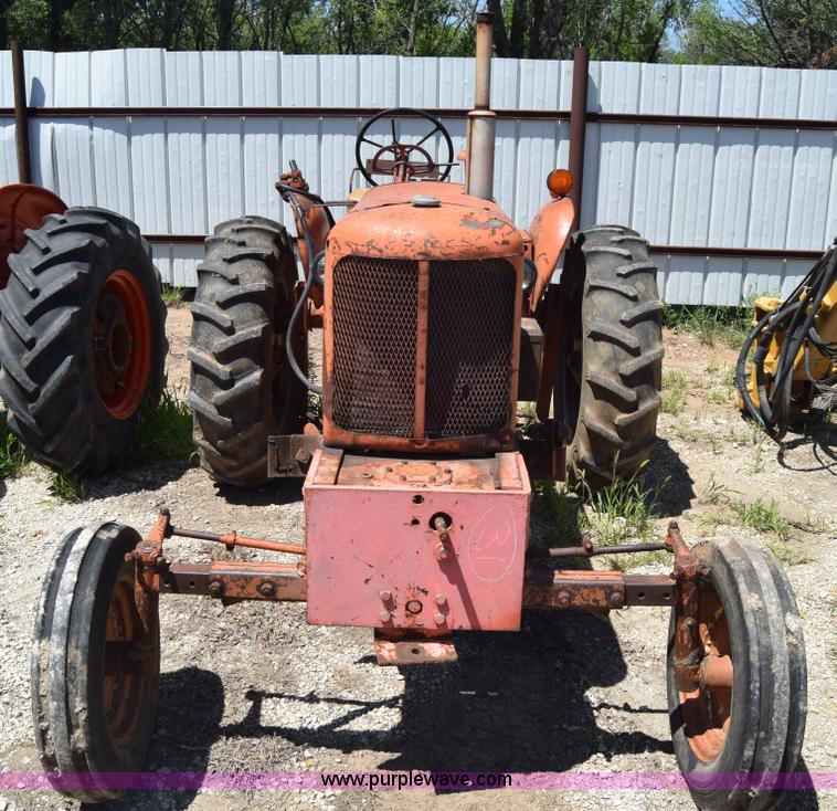 image for item J7952 Allis Chalmers WD tractor