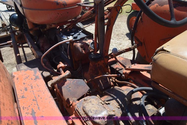 image for item J7952 Allis Chalmers WD tractor