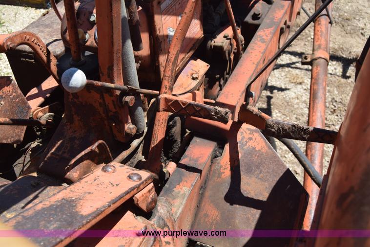 image for item J7952 Allis Chalmers WD tractor