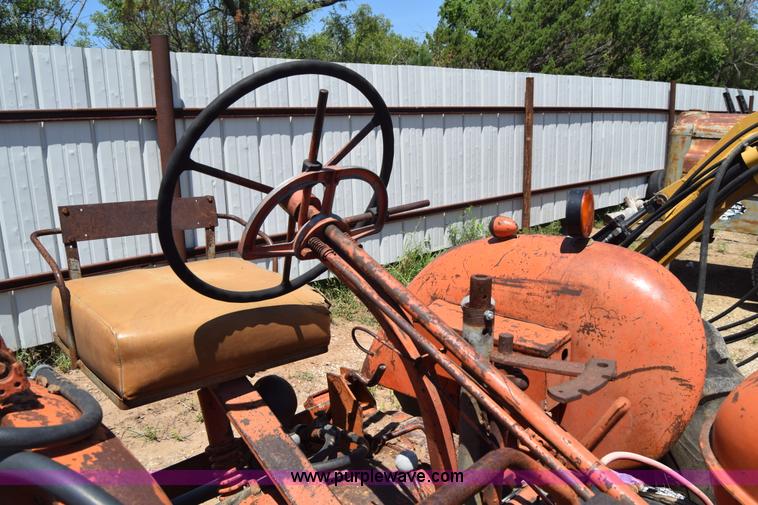 image for item J7952 Allis Chalmers WD tractor