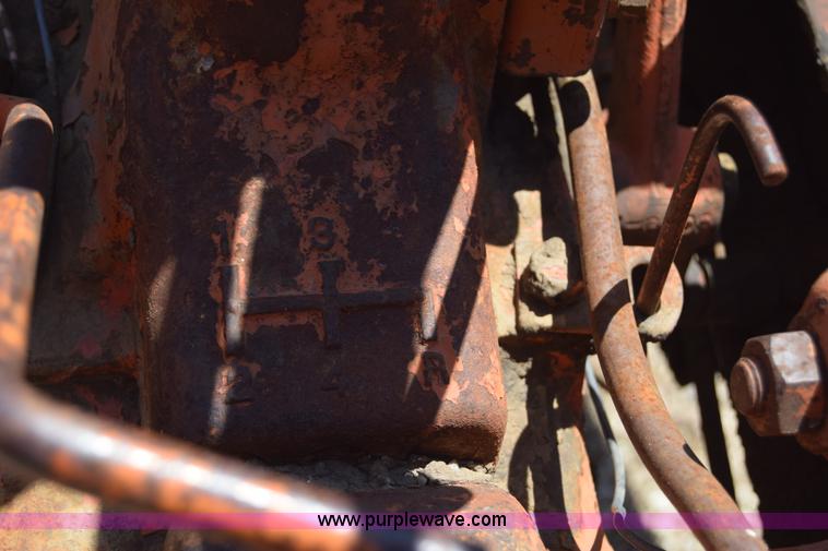 image for item J7952 Allis Chalmers WD tractor