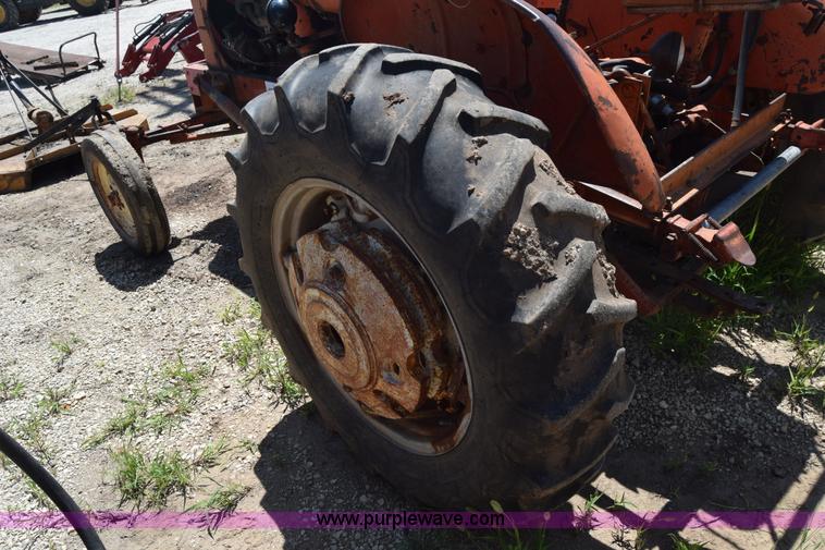 image for item J7952 Allis Chalmers WD tractor
