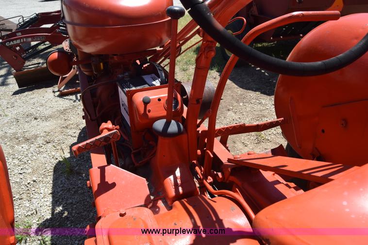 image for item J7953 Allis Chalmers WD tractor