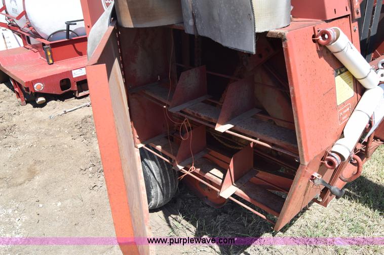 image for item J7955 Hesston 5580 round baler