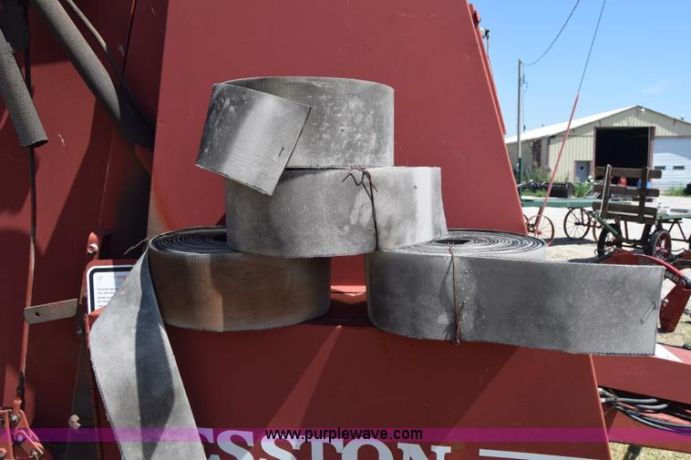 image for item J7955 Hesston 5580 round baler