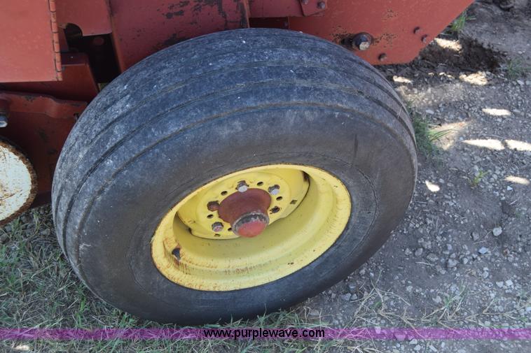 image for item J7955 Hesston 5580 round baler