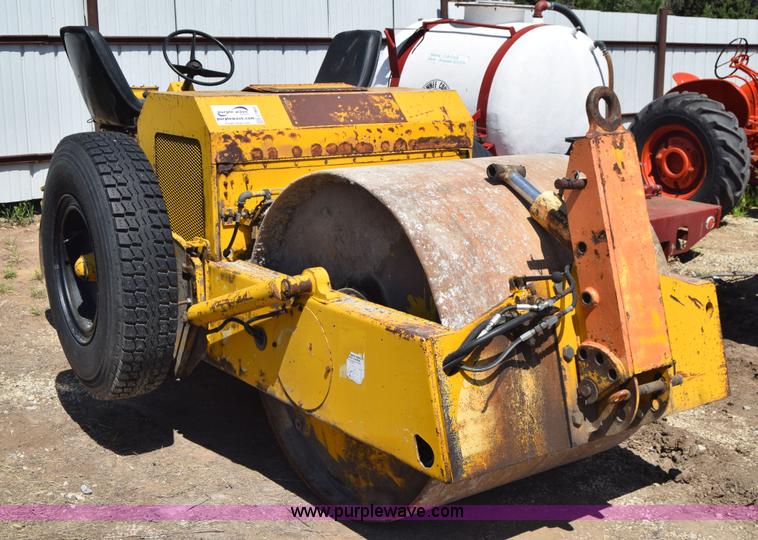 image for item J7957 Ferguson 46 double drum roller