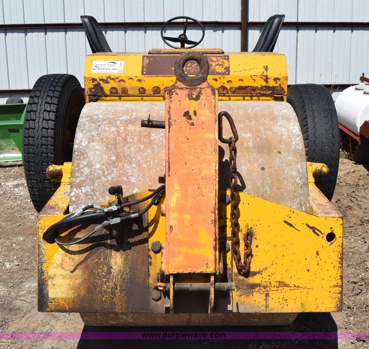 image for item J7957 Ferguson 46 double drum roller