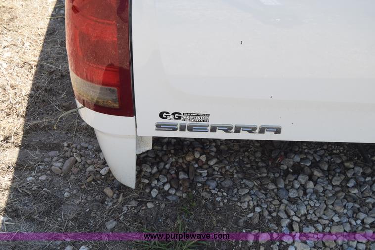 image for item J7959 GMC Sierra truck bed