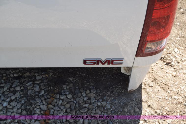image for item J7959 GMC Sierra truck bed