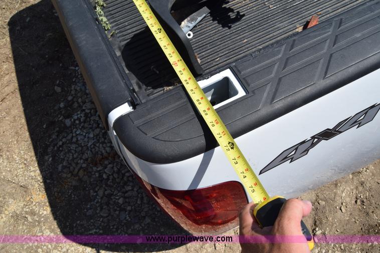 image for item J7959 GMC Sierra truck bed